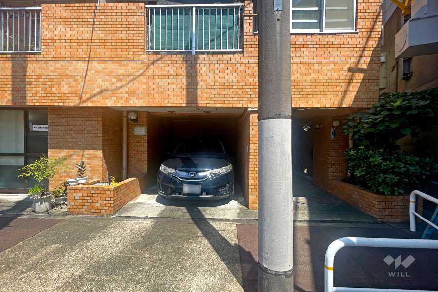 敷地内駐車場（屋外平面式）