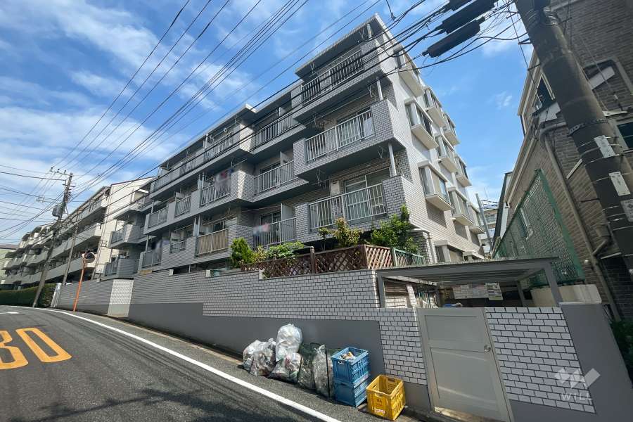 サンライフ見次公園の外観（南東側から）