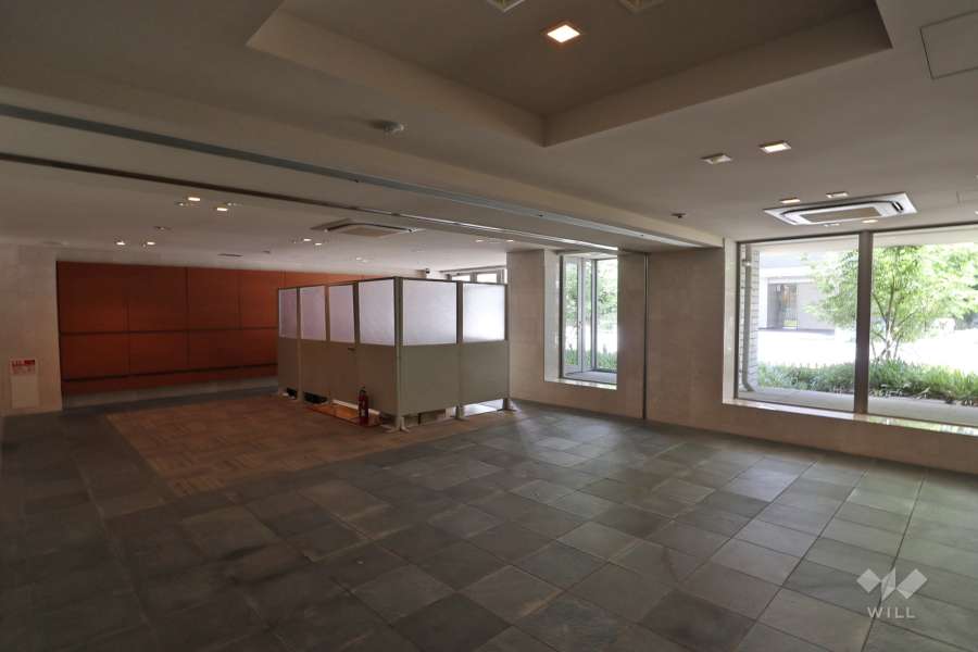 エントランスホール