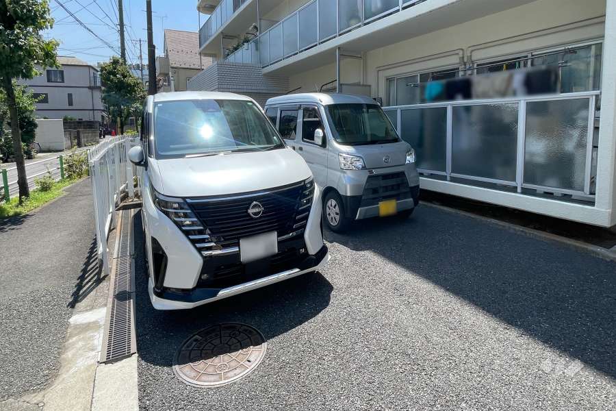 敷地内駐車場（屋外平面式）