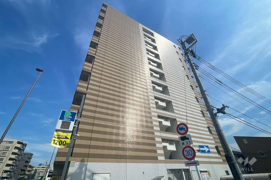 アゼスト板橋２の外観（北西側から）