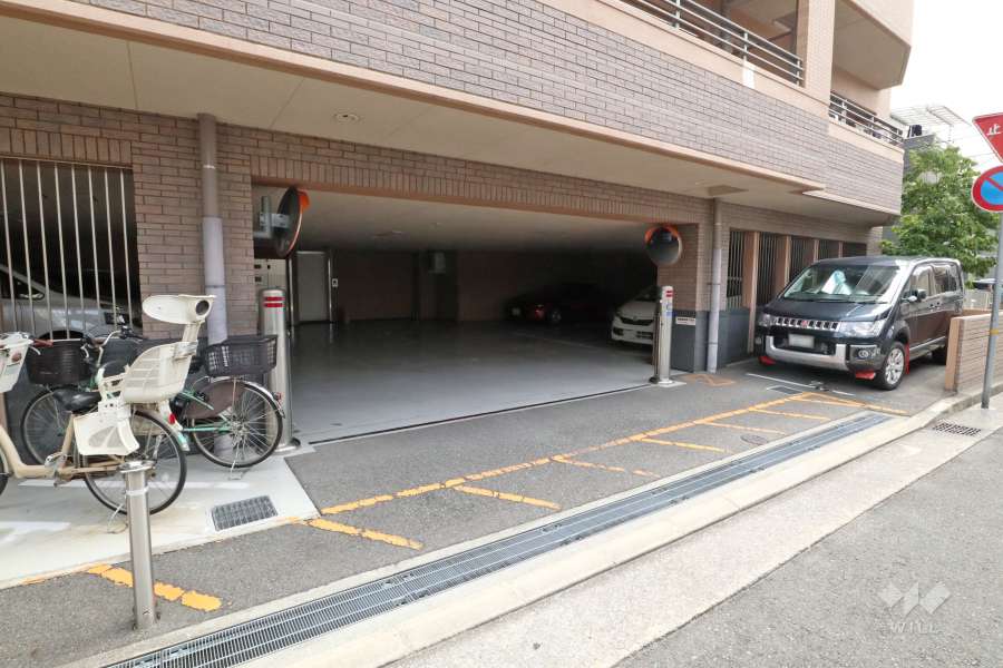 敷地内駐車場（屋外平面式）