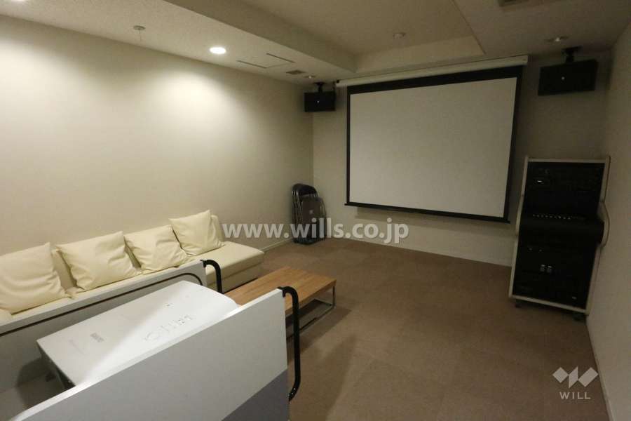 ラウンジシアター