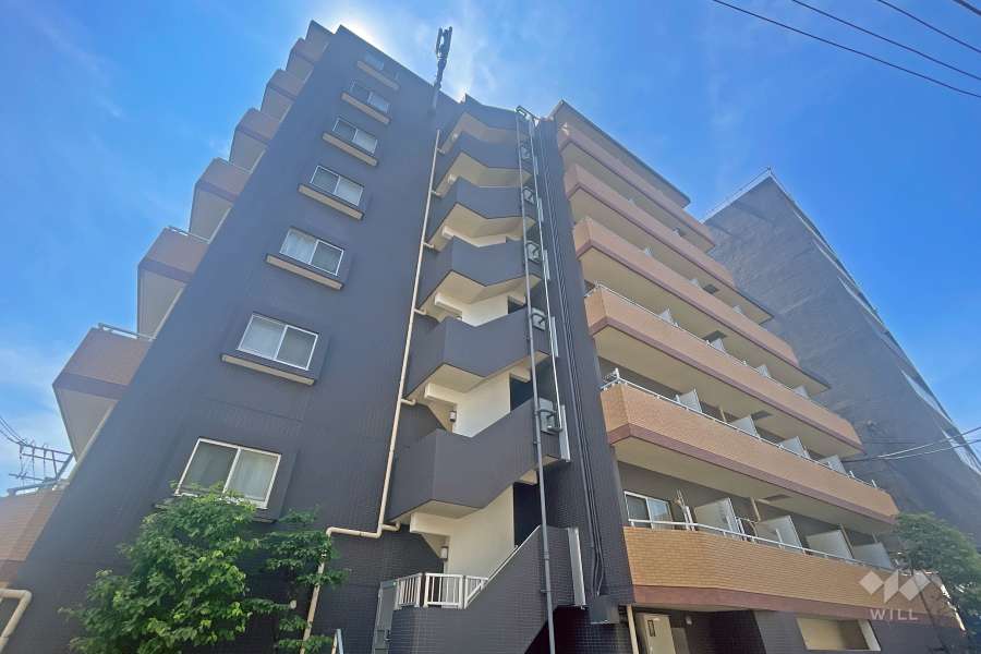 ザ・グランデレガーロの外観（南東側から）