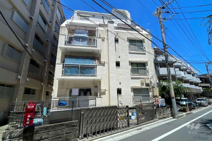 大山マイコーポＢ棟の外観（南西側から）