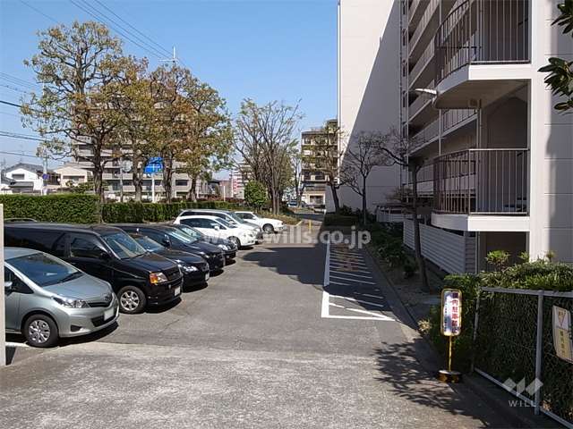 敷地内駐車場（平面式）