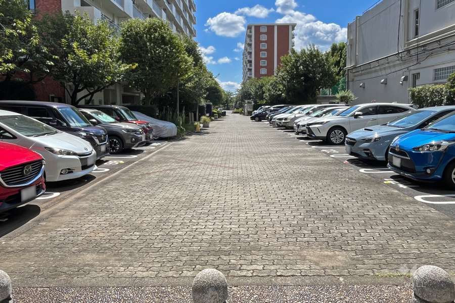 敷地内駐車場（屋外平面式）