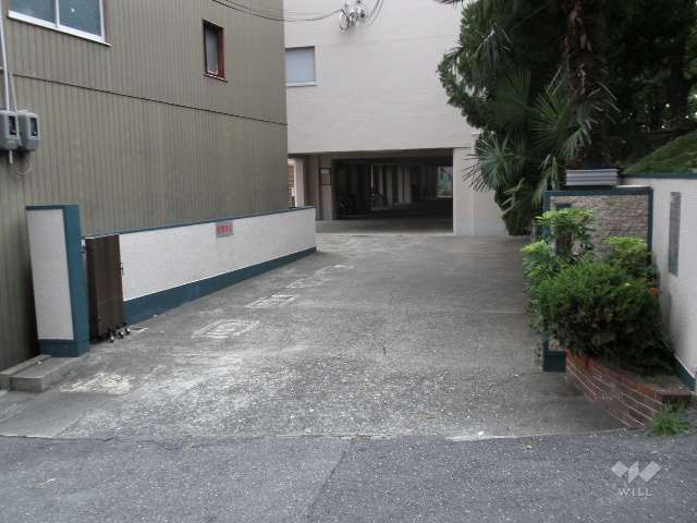 マンションの入口
