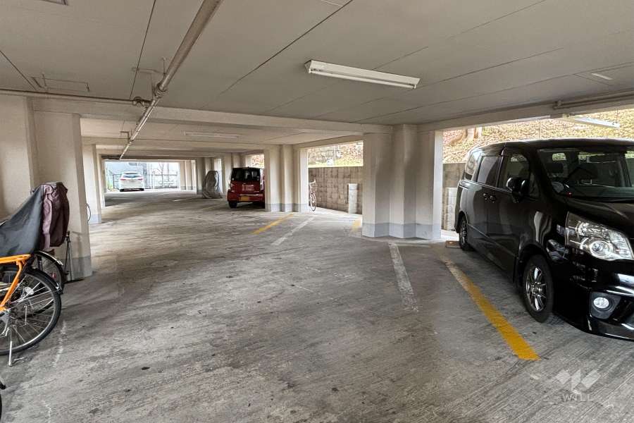 敷地内駐車場（屋内平面式・屋外平面式）
