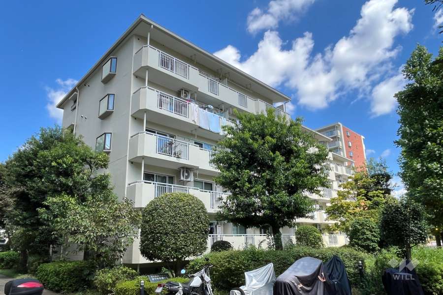 光が丘パークタウンゆりの木通り北6号棟の外観（南西側から）