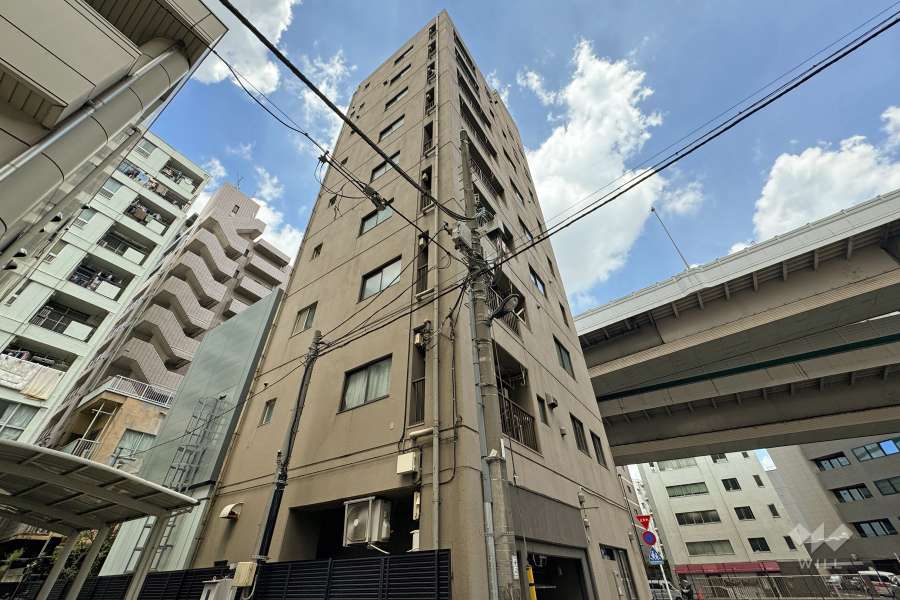 小泉ビルの外観（南側から）