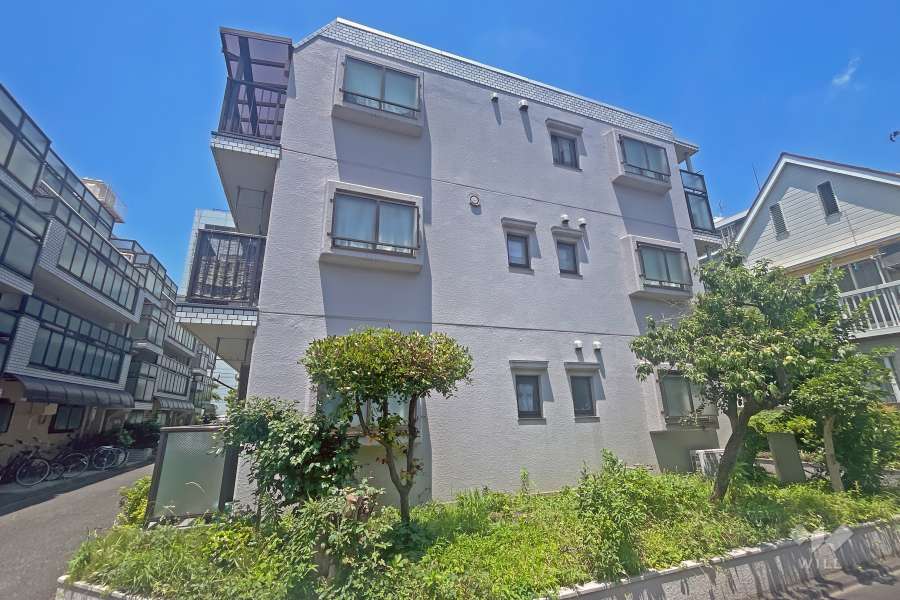 キャニオンマンション加賀町の外観（南東側から）