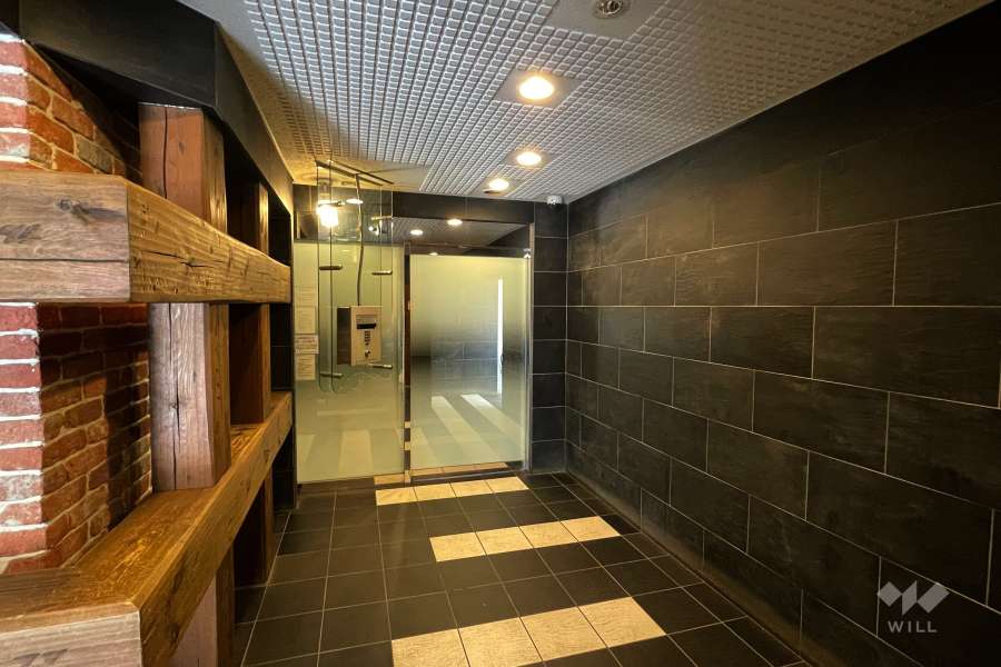 エントランスはオートロック付きです。