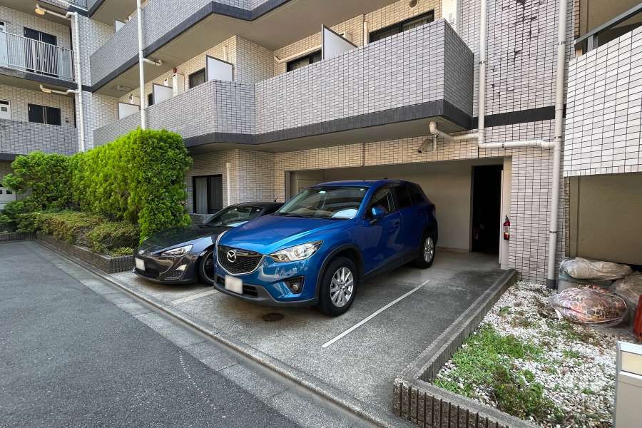 敷地内駐車場（屋外平面式）
