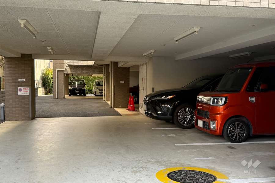 敷地内駐車場（屋内平面式）