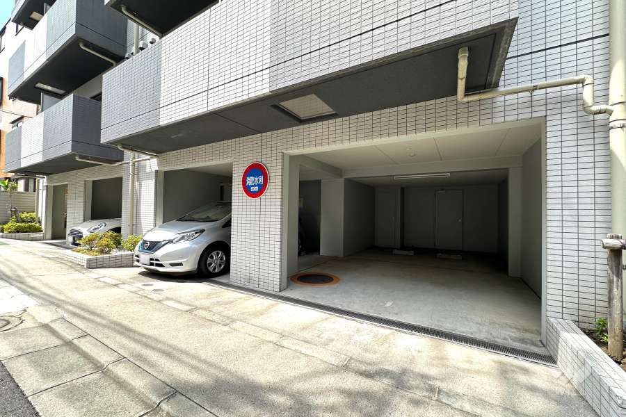 敷地内駐車場（屋内平面式）