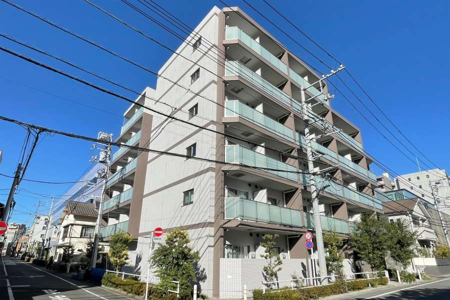 プレールドゥーク志村坂上2の外観（南西側から）