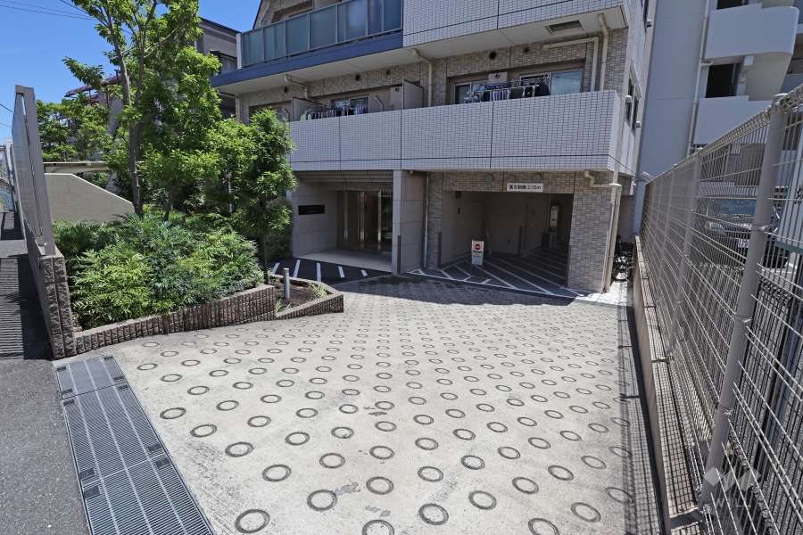 エントランスアプローチ