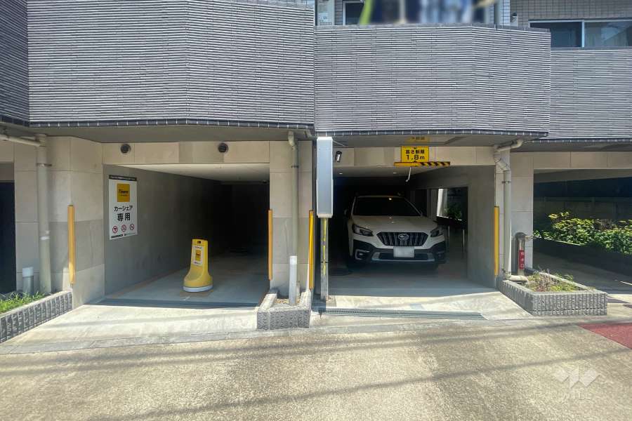 敷地内駐車場（屋内平面式）