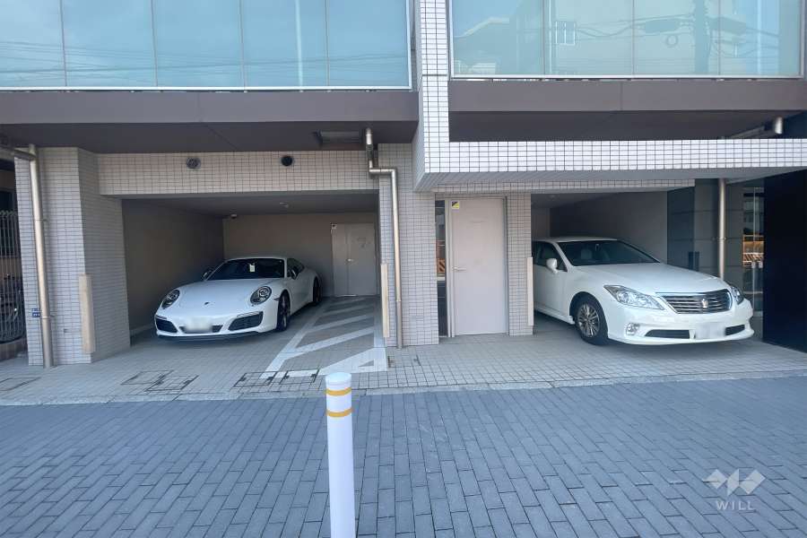 敷地内駐車場（屋内平面式）