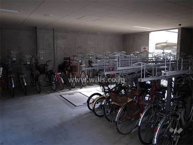 駐輪場（屋内）