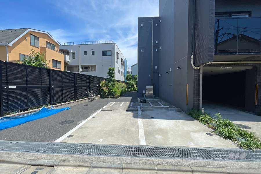 敷地内駐車場（屋外平面式）