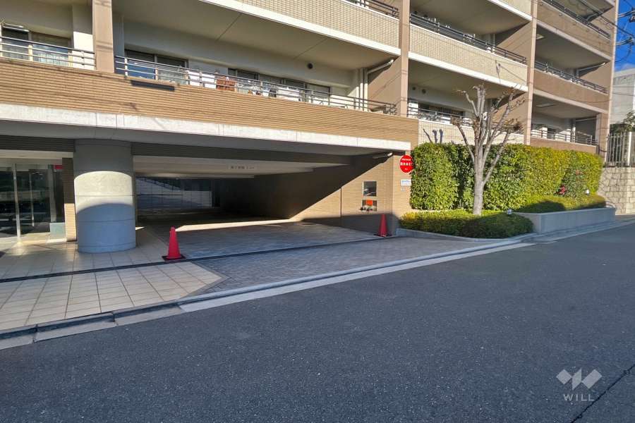 駐車場の出入口