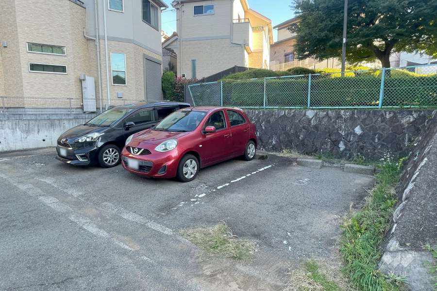 敷地内駐車場（屋外平面式）