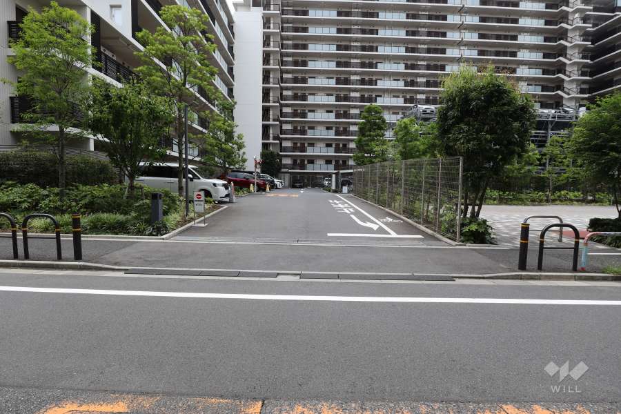 駐車場の出入り口