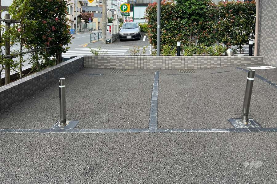 敷地内駐車場（屋外平面式）