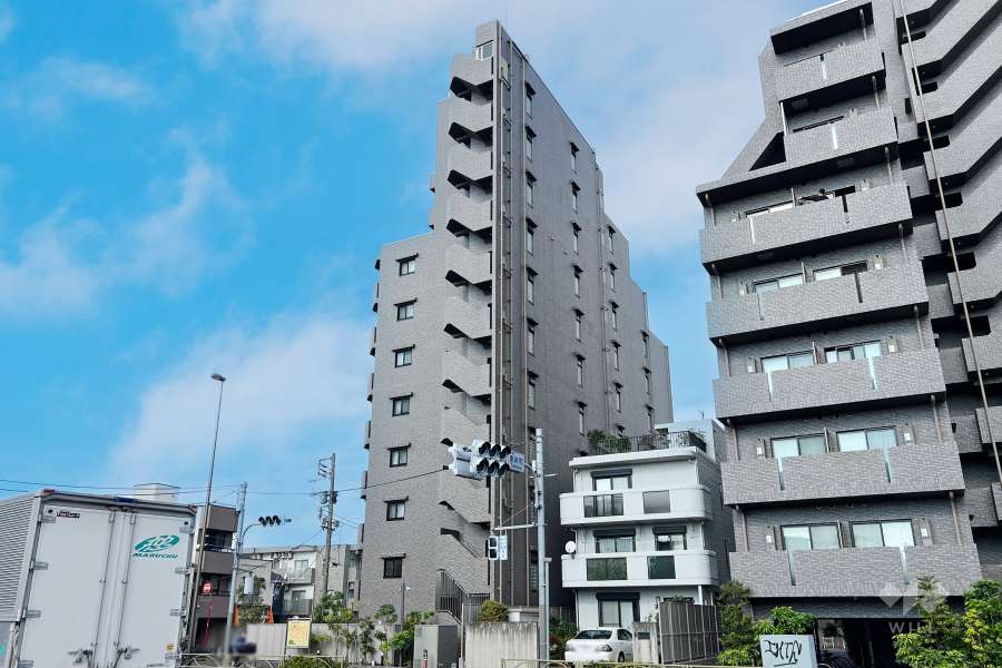 ルーブル板橋東新町壱番館の外観（南側から）
