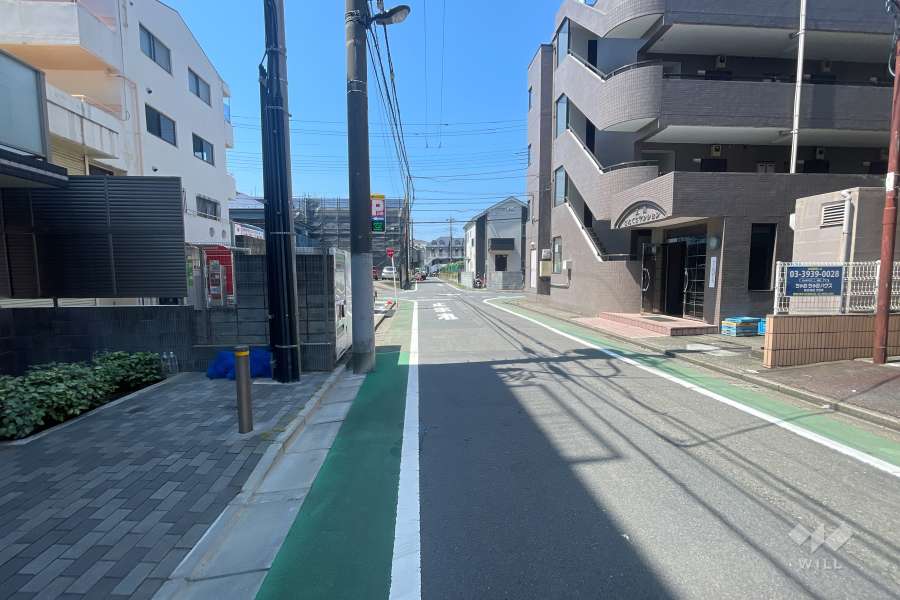 敷地北西側の前面道路　