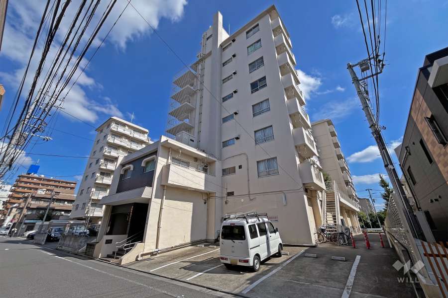 高島平マンションの外観（南西から）