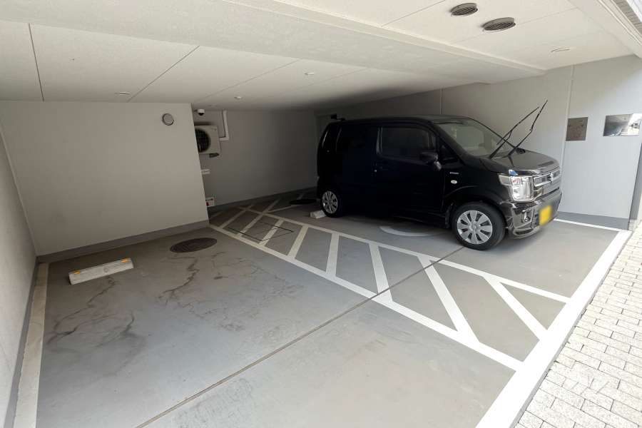 敷地内駐車場（屋内平面式）