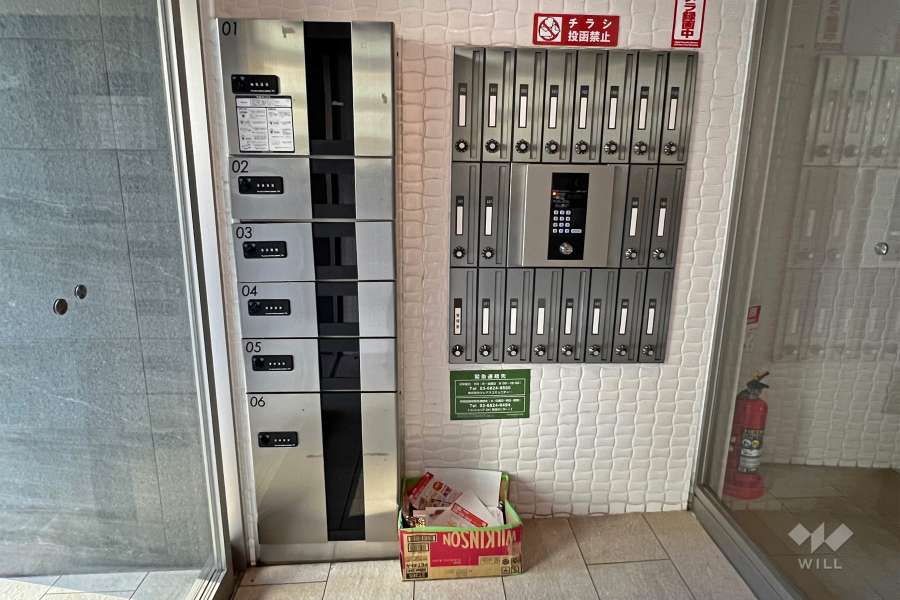 宅配ボックスと共用ポスト