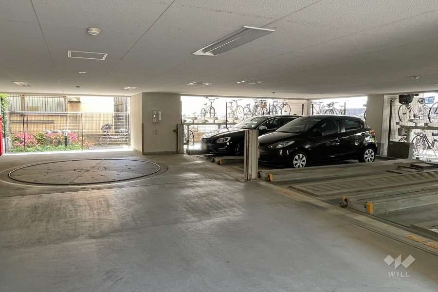 敷地内駐車場（屋内機械式）