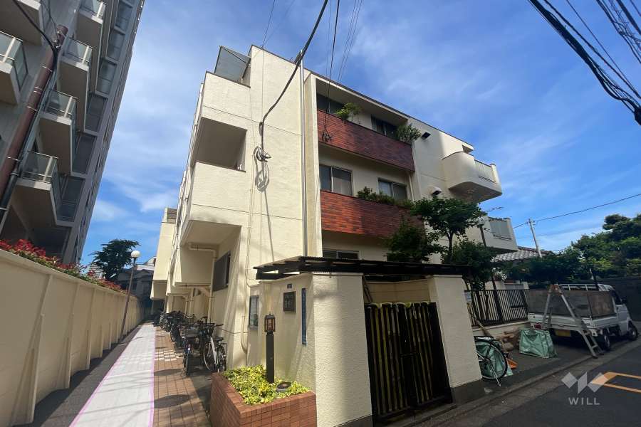 コーラルハイツ滝野川の外観（南西側から）