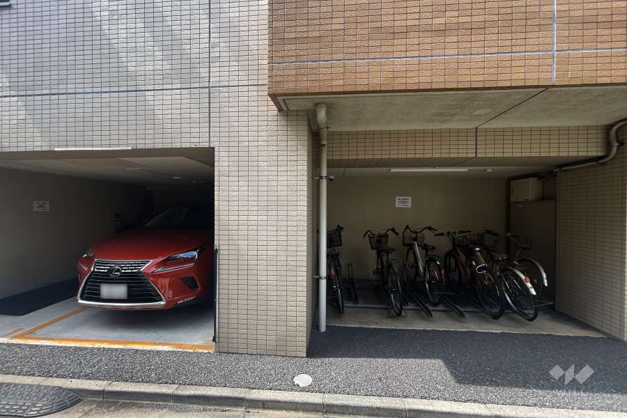 敷地内駐車場（屋内平面式）