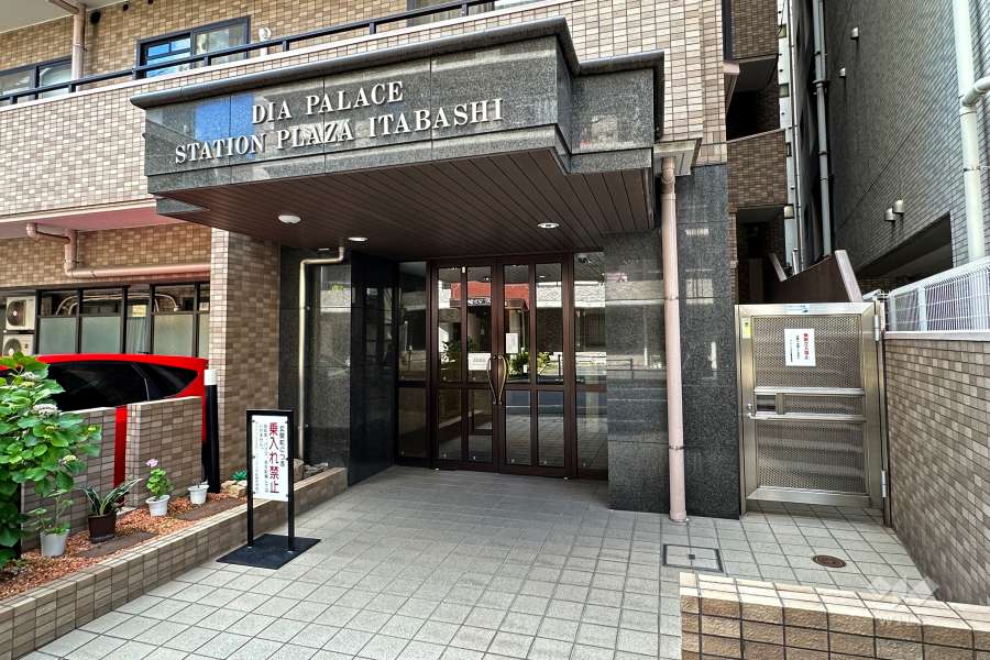 エントランスアプローチ