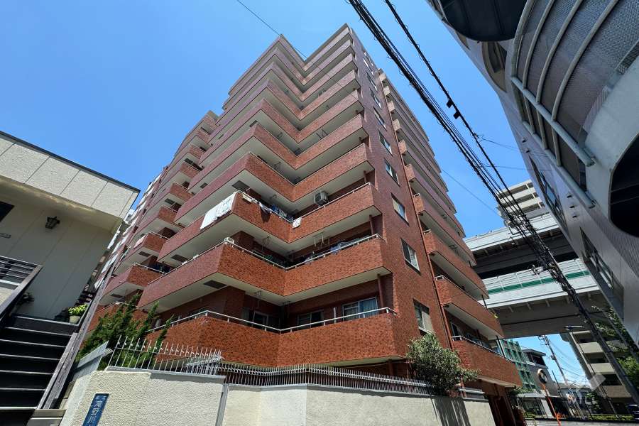 トーア滝野川マンションの外観（南側から）