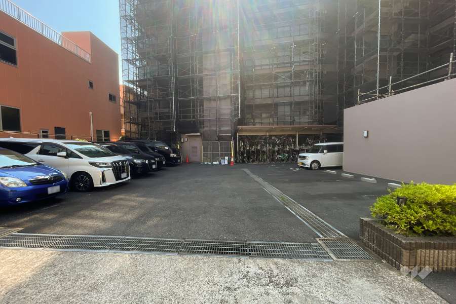 敷地内駐車場（屋外平面式）