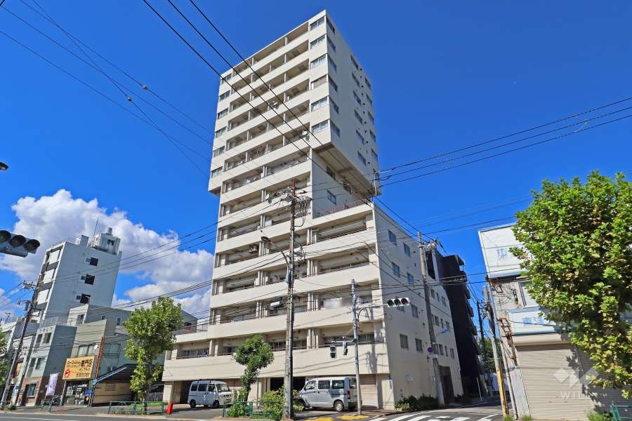 ライオンズマンション尾久第3の外観（南側から）