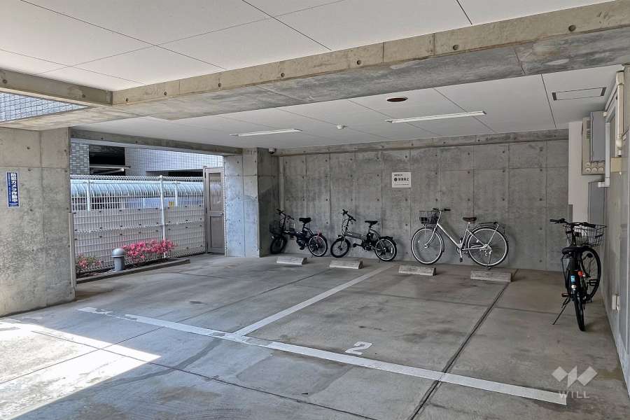 敷地内駐車場（屋内平面式）