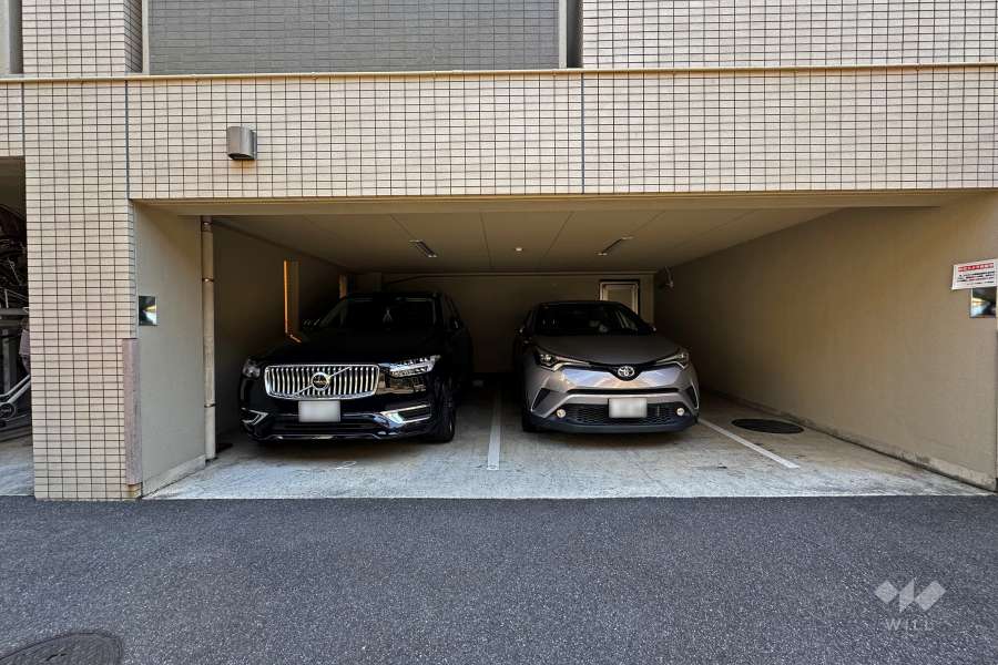 敷地内駐車場（屋内平面式）