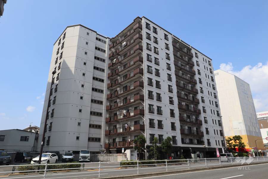 ワコー王子マンションの外観（東側から）