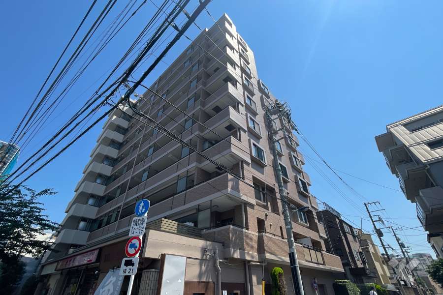 朝日シティパリオ十条の外観（北西側から）