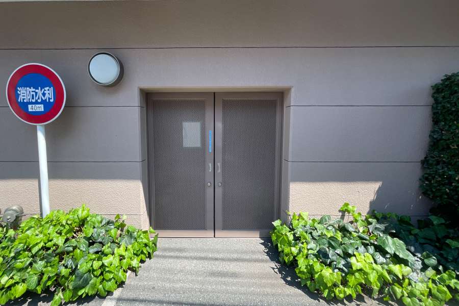 駐輪場の出入口