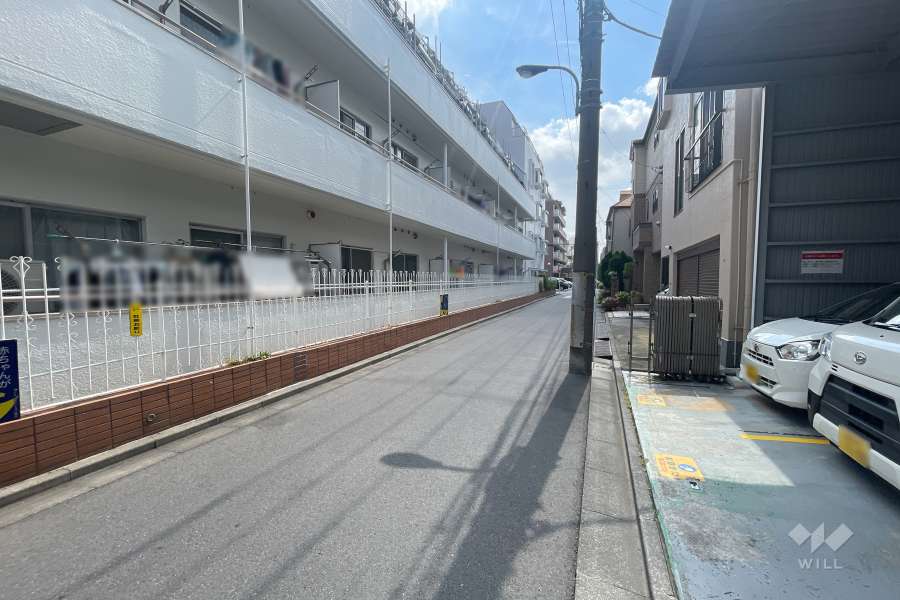 敷地南側の前面道路　　