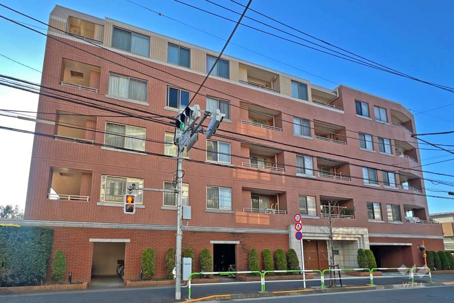 アルヴァローレ西ヶ原の外観（東側から）