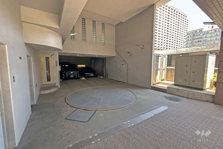 敷地内駐車場（屋内機械式）